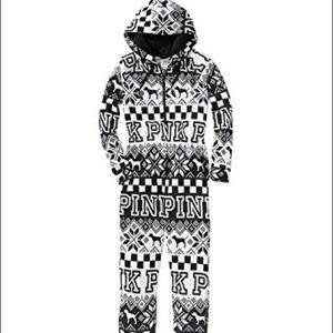 VICTORIA ⭐️ SECRETS 🛍 ONESIE